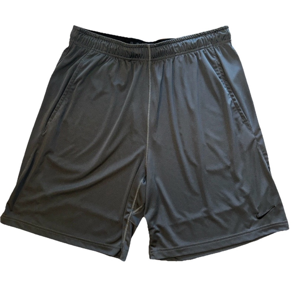 Nike Mens XL Gray DriFit Athletic Shorts Drawstring Side Pockets Training Gym